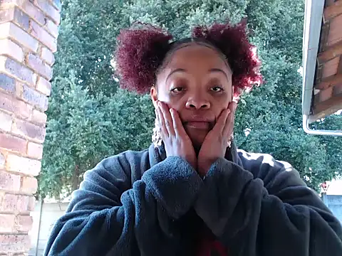 CREAMYCUPCAKExxxn Live XXX chat
