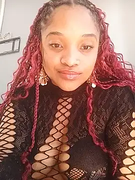 CREAMYCUPCAKExxx's Live XXX Chat