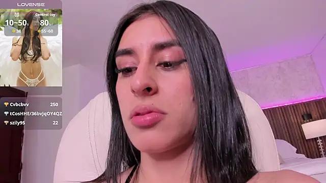 Chat +18 de karlaa_james ao vivo