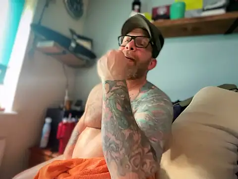 Tattooednakedguy – Kamerová šou