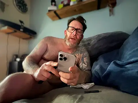 Tattooednakedguy 网络视讯表演