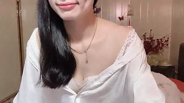 LinhChi_9x – Naživo XXX chat