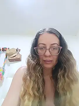 miss_hanna07 Adlı Modelin Canlı XXX Sohbeti