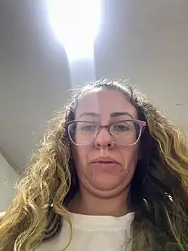 Chatroom en direct de miss_hanna07