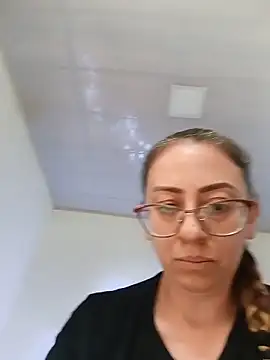 miss_hanna07 Show in webcam