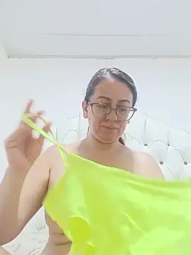 miss_hanna07 Adlı Modelin Canlı XXX Sohbeti