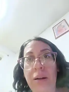 miss_hanna07: διαδικτυακό σόου στην κάμερα