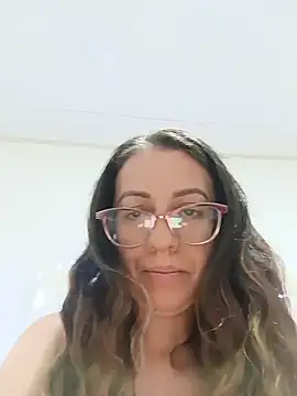 Chatroom XXX en direct de miss_hanna07