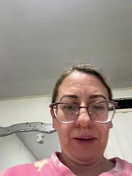 miss_hanna07's Live Chat Room