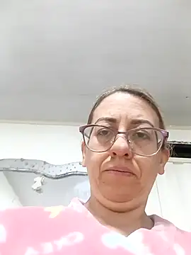 miss_hanna07: διαδικτυακό σόου στην κάμερα