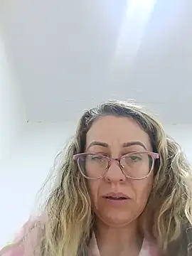 Živý XXX chat miss_hanna07