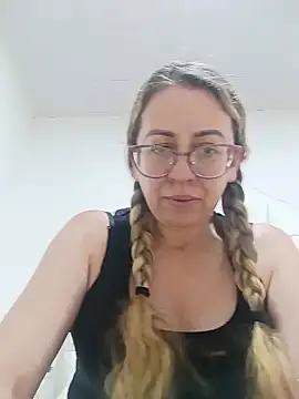XXX chat uživo modela miss_hanna07