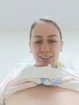 miss_hanna07 Adlı Modelin Canlı XXX Sohbeti