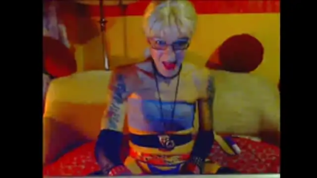 cuxladyboy's Webcam Show