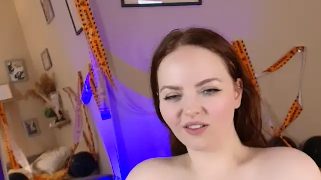 blessbinny Adlı Modelin Canlı XXX Sohbeti