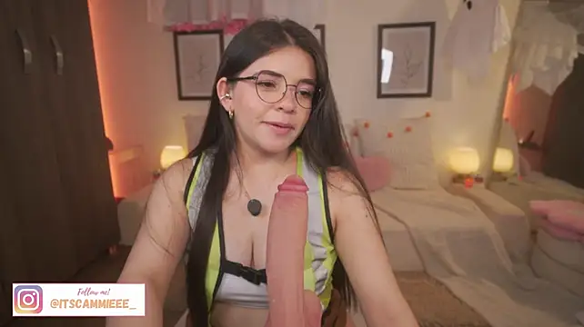 itscammieee's Live XXX Chat
