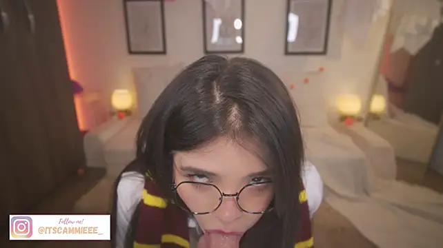 צ'אט XXX בשידור חי של itscammieee