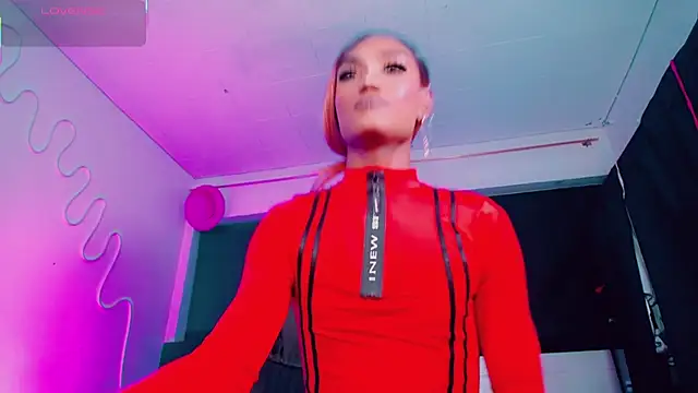 Kendall_hornyy – webcam-show