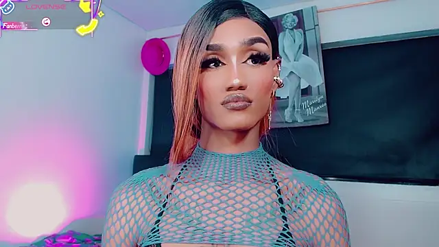 Pokazy przed kamerką – Kendall_hornyy