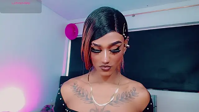 Show modela Kendall_hornyy na web-kameri