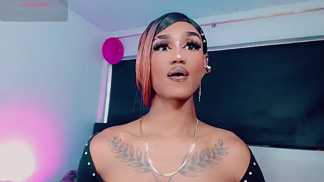 Kendall_hornyyn Webbikameraesitys
