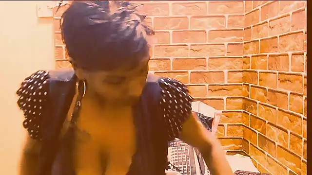 Fuckable_Nasty_MILF Pertunjukan Webcam