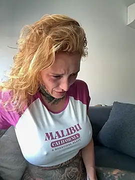 redNatified Webcam Show