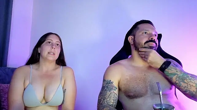 Chat +18 de FreeLoveCouple ao vivo