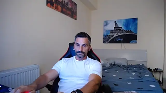 הופעת וובקאם של amydamarw