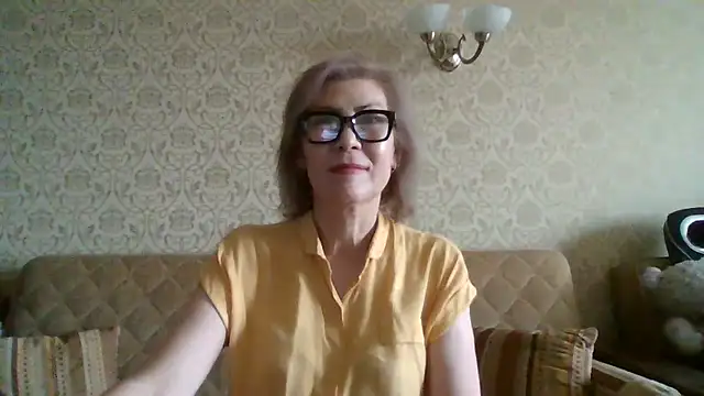 Elegant00Lady Show in webcam