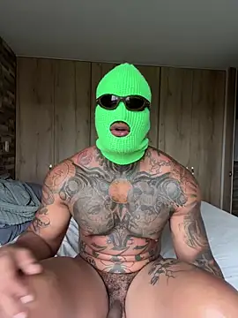 zaiin_diesel Show in webcam
