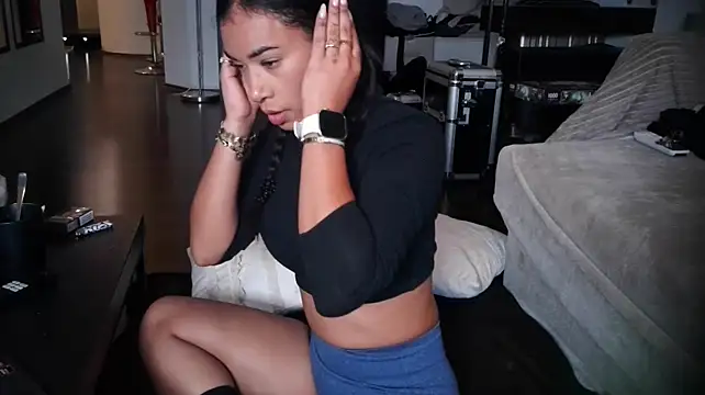 tahlialane's Webcam Show