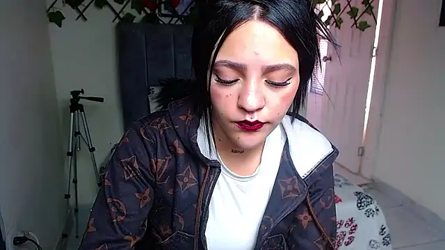 Violettasquirt – webcam-show