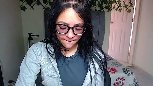 Violettasquirt Adlı Modelin Web Kamerası Şovu