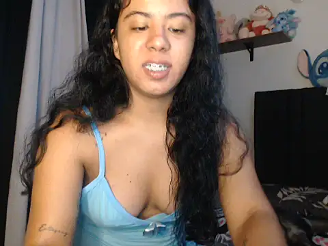 Zarah_vs Pertunjukan Webcam