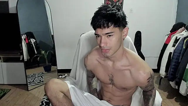 Show modela Damon__333 na web-kameri