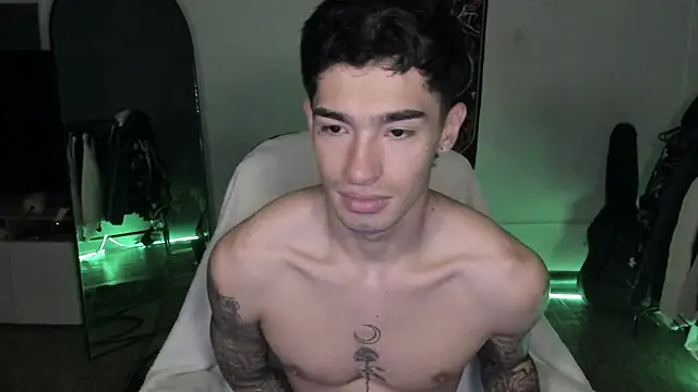 Damon__333 Show Webcam