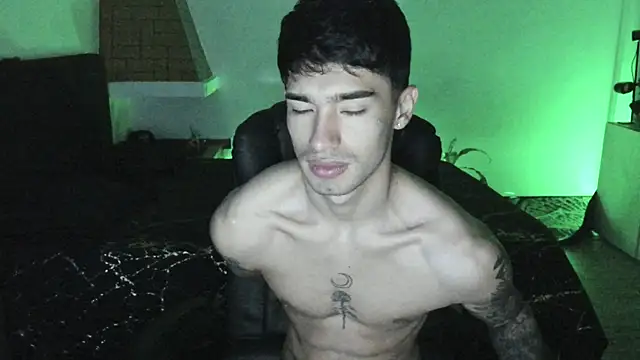 Damon__333 Pertunjukan Webcam