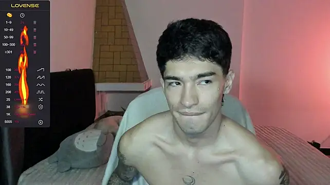 Damon__333 Webcam Show