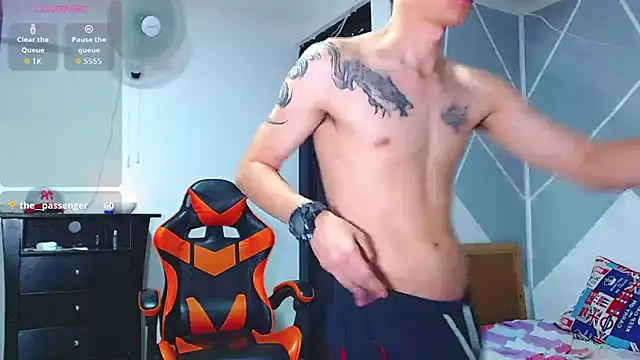 ADAM_HOT Webcam Show