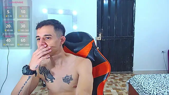 Show de ADAM_HOT na webcam