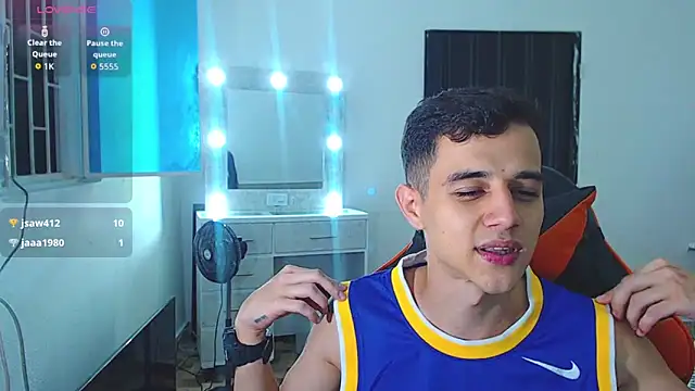 ADAM_HOT's Webcam Show
