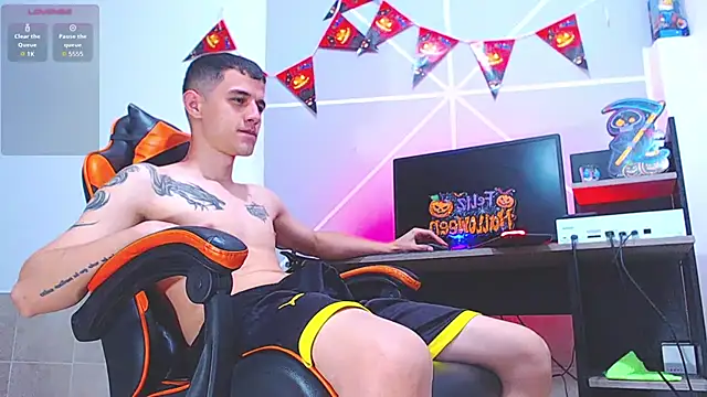 ADAM_HOT Pertunjukan Webcam
