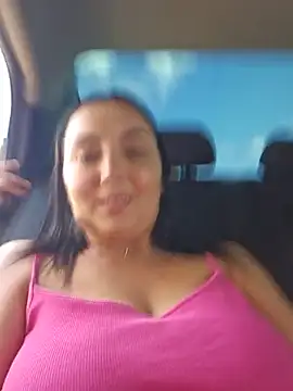 הופעת וובקאם של samyra_angel