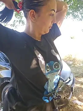 הופעת וובקאם של samyra_angel
