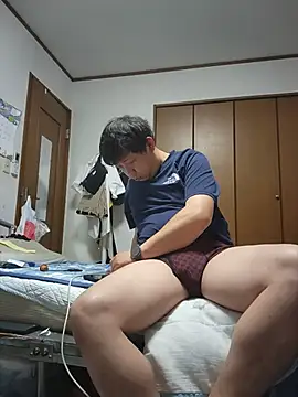 07YUKIO – webcam-show