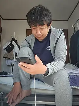 07YUKIO – webcam-show