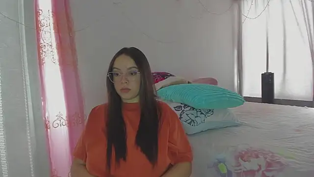 HARLEYNAPIER's Live XXX Chat