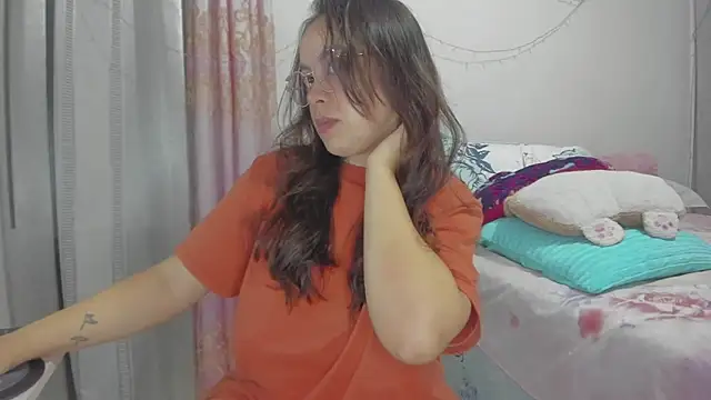 دردشة HARLEYNAPIER الجنسية المباشرة