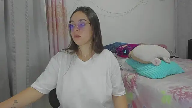 HARLEYNAPIER live XXX chat